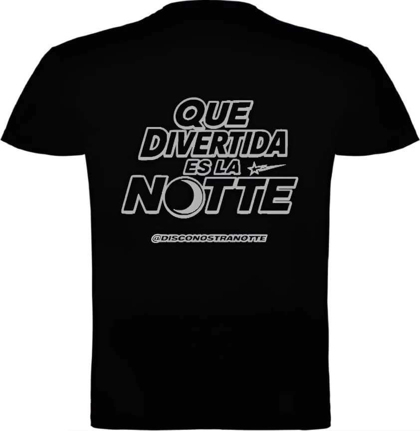 Camiseta Clásica Negra, detrás